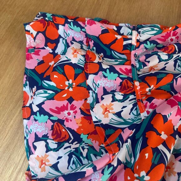 BloomChic US 28 Floral Ruffle Sleeve Top Women's Plus Size - Picture 5 of 6